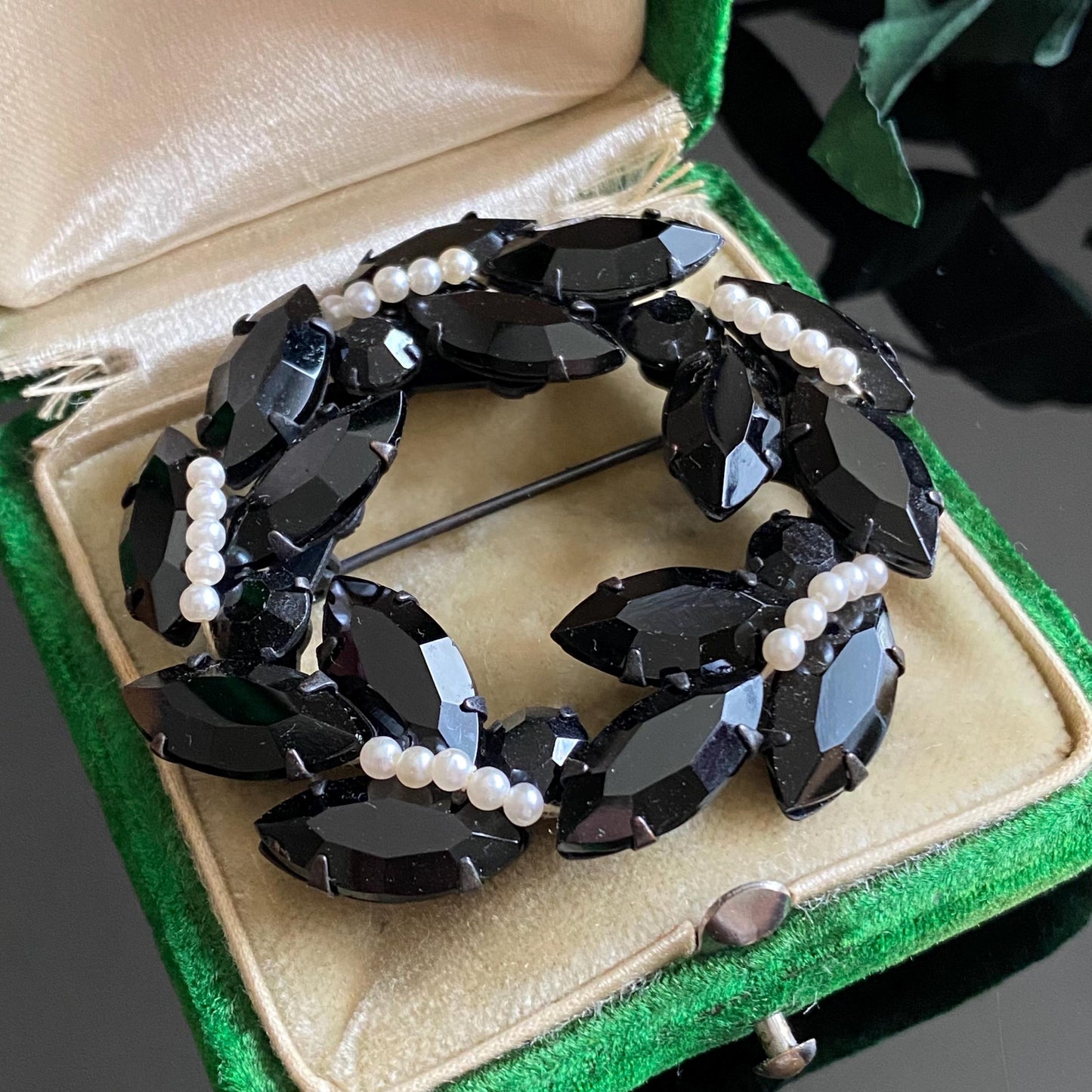 Vintage Jet Glass Pearl Bead Wreath Brooch