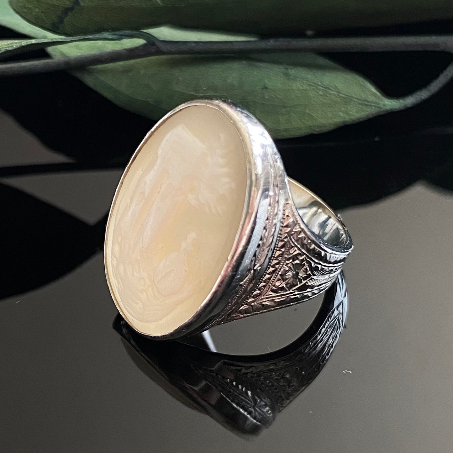 Antique 18k White Gold Rebecca at the Well Shell Cameo Ring | Size 7 | 7.6 Grams