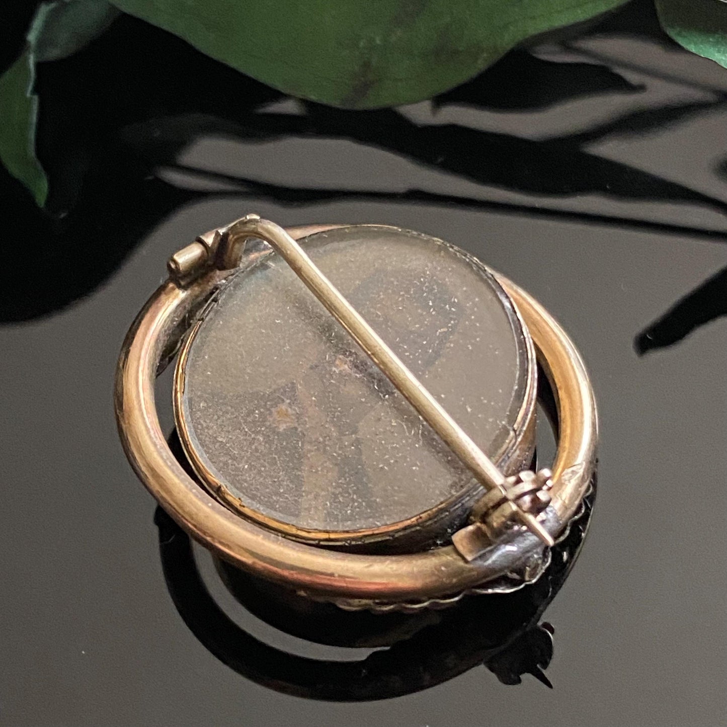 Antique Victorian Mourning Jet Glass Swivel Photograph Brooch
