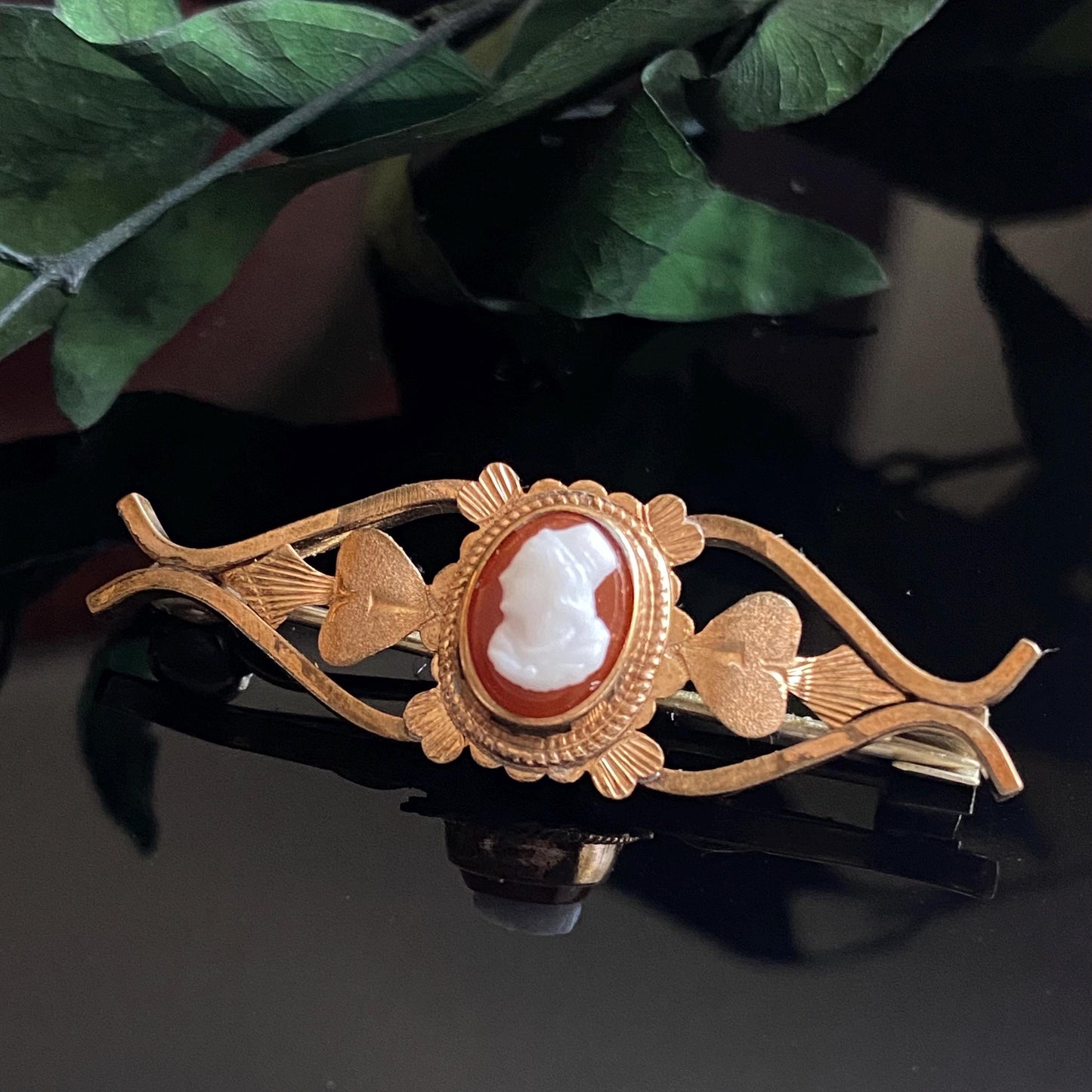 Antique Gold Filled Carnelian Cameo Pin Brooch