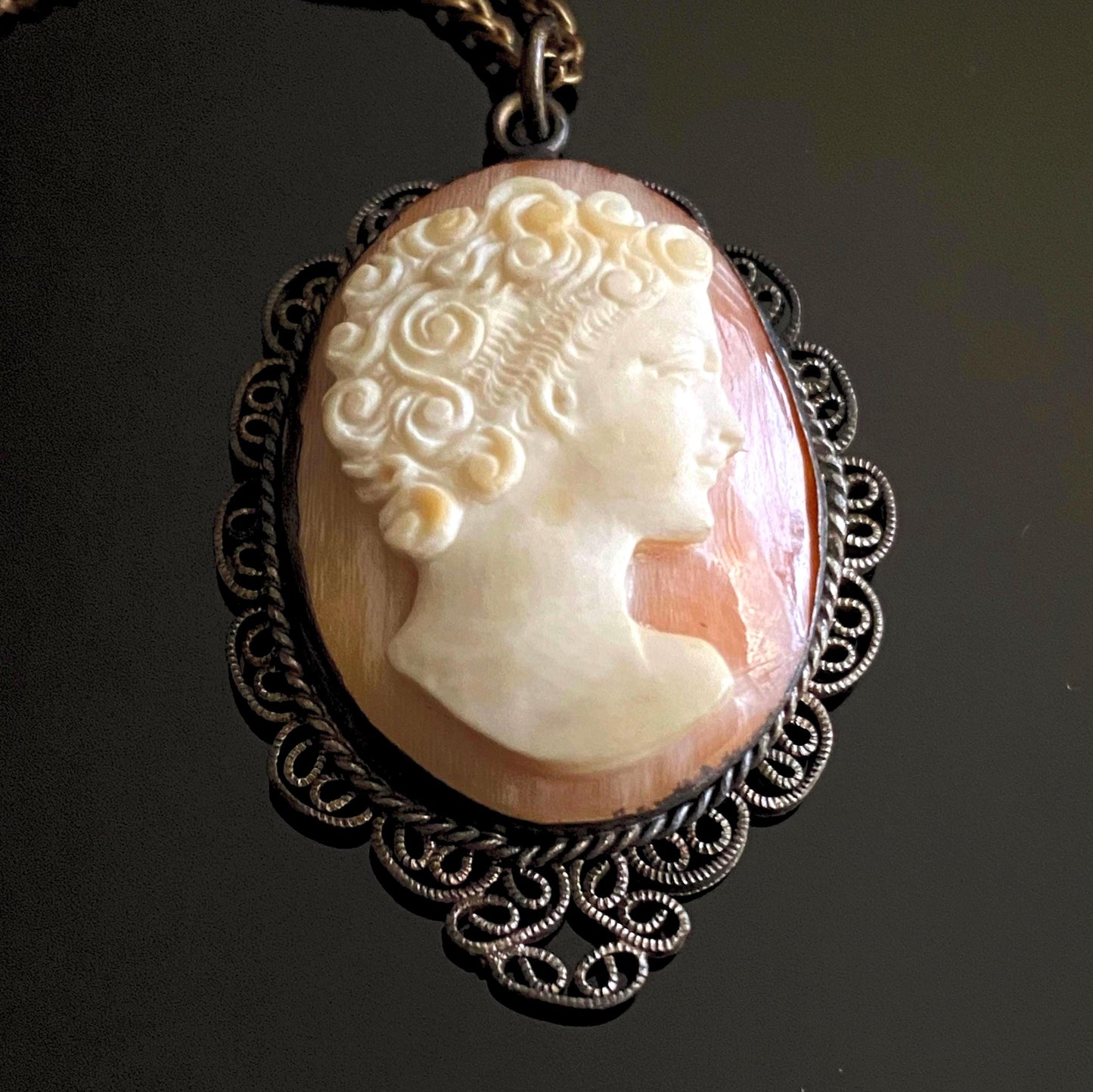 Antique Vintage Shell Cameo Filigree Pendant Necklace