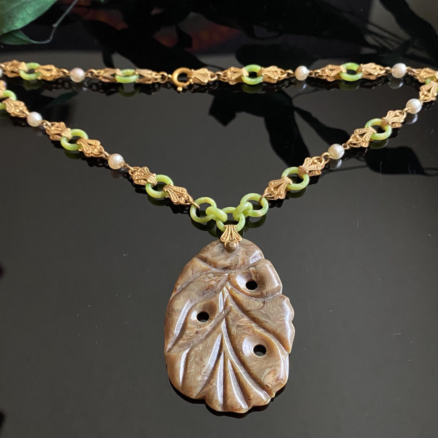 Antique Vintage Art Deco Faux Jade & Glass Pearl Filigree Necklace