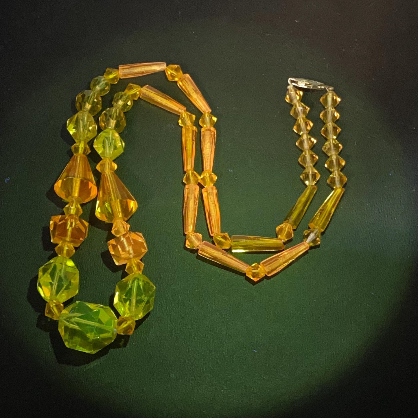 Antique Vintage Faceted Yellow Vaseline Uranium Glass Graduated Czech Bead Necklace