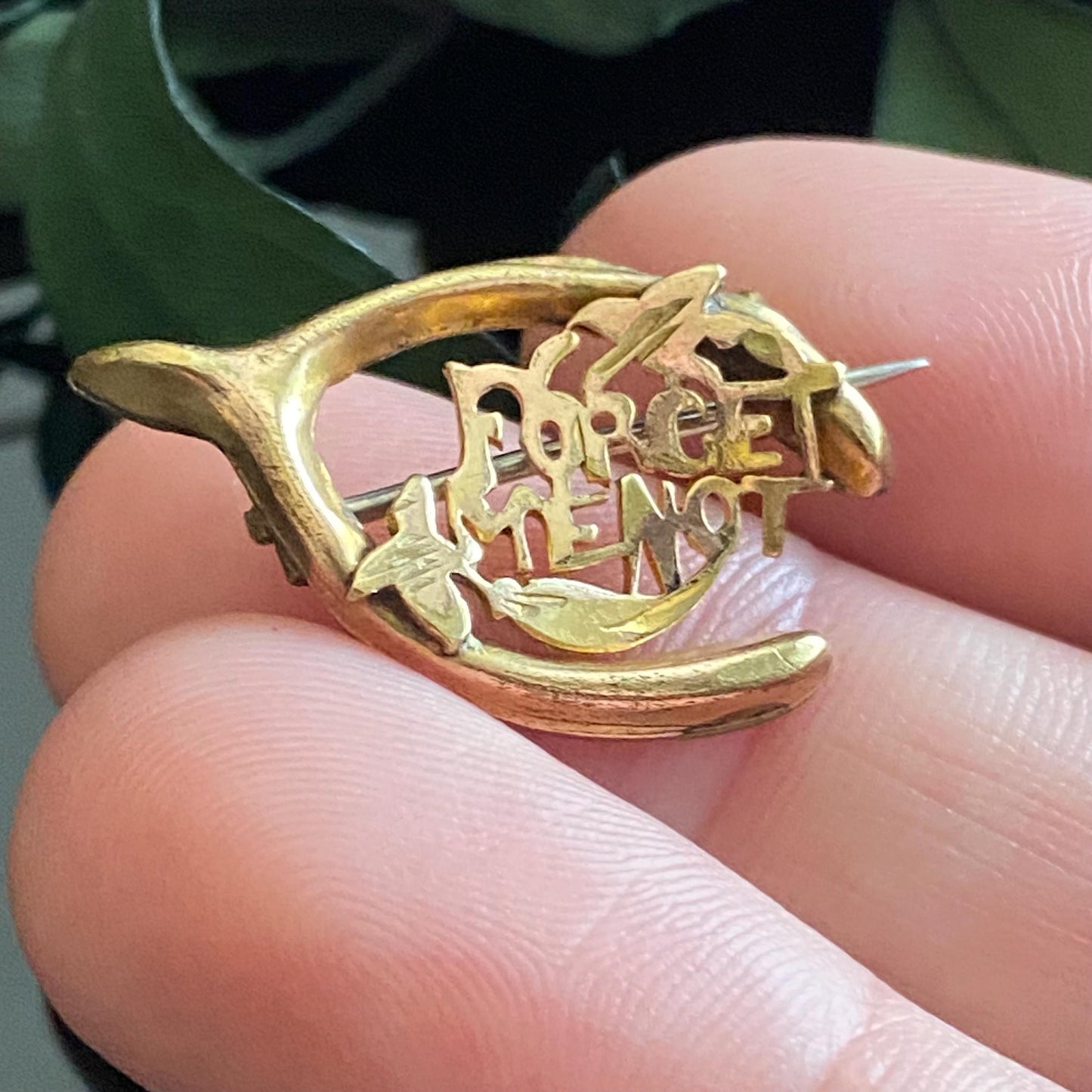 Antique Gold Plated Forget Me Not Wishbone Sweetheart Pin Brooch | WWI