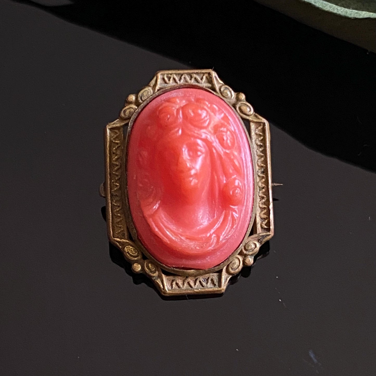 Antique Vintage Art Deco Petite Red Celluloid Cameo Pin Brooch