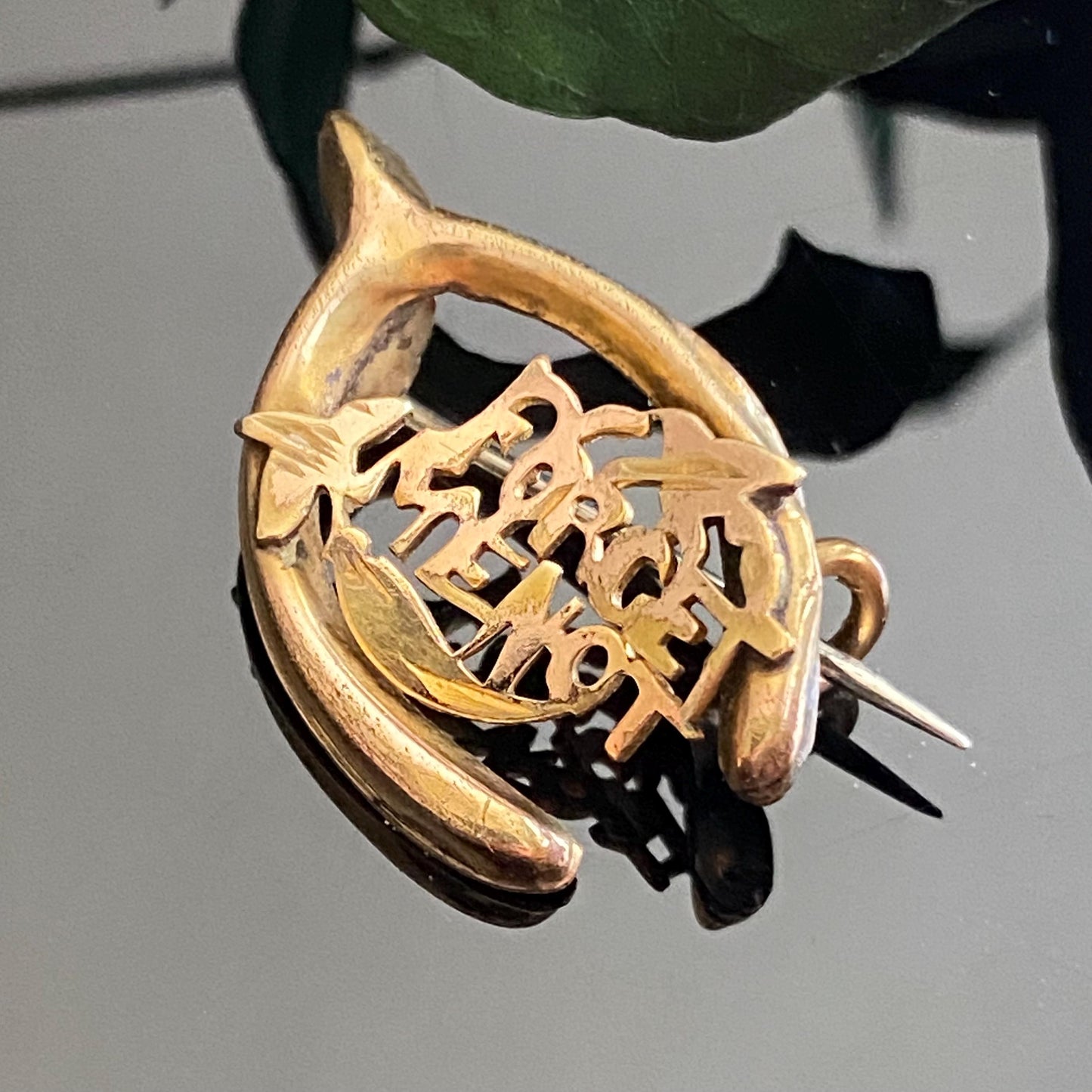 Antique Gold Plated Forget Me Not Wishbone Sweetheart Pin Brooch | WWI