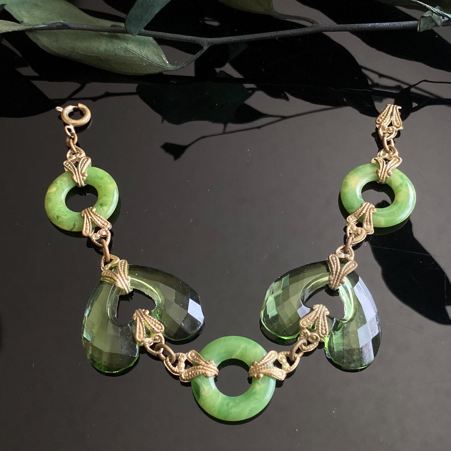 Antique Vintage Art Deco Green Czech Glass Hearts & Peking Glass Rings Brass Filigree Bracelet 7"