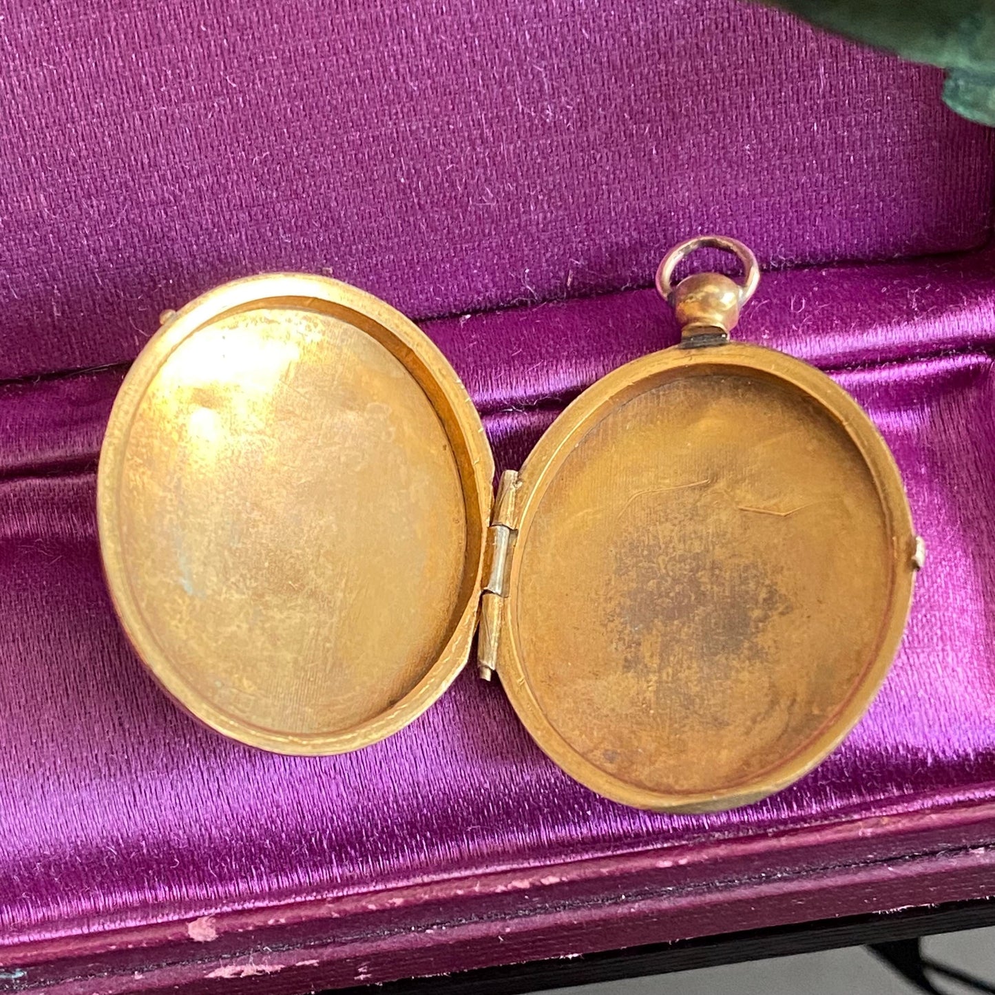 Antique Gold Plated Brass Oval Fob Locket