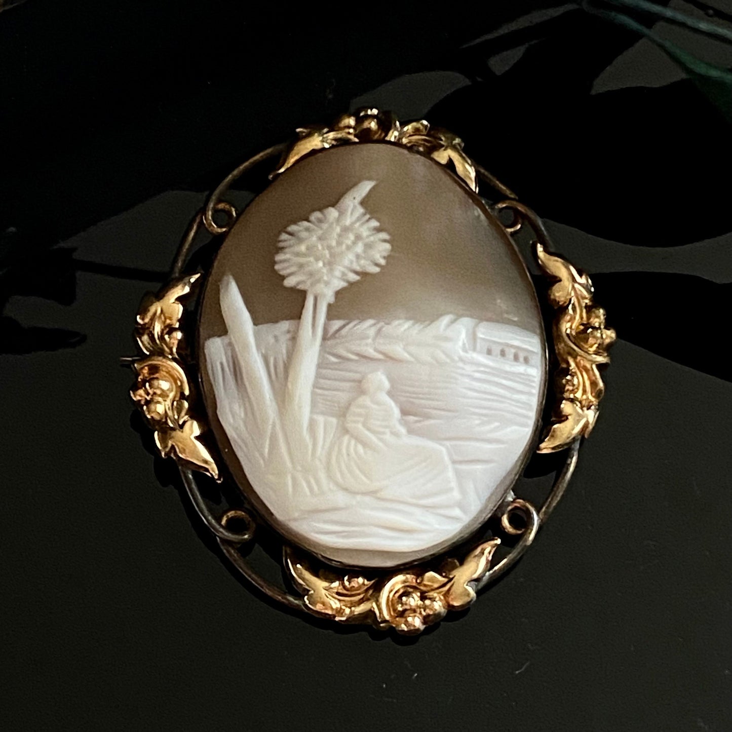 Antique Victorian Large Scenery Conch Shell Cameo Floral Brooch